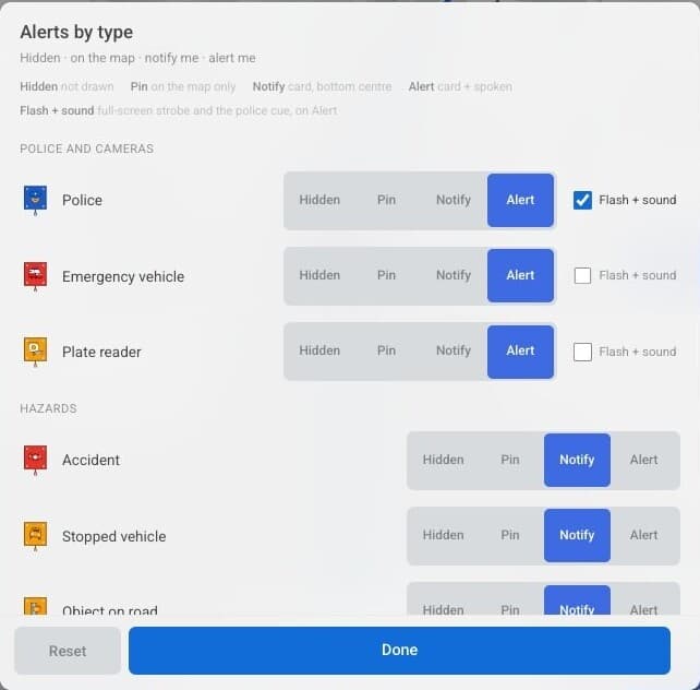 Alertes par type comprend une ligne Lecteur de plaques avec les choix Masqué, Repère, Notification et Alerte