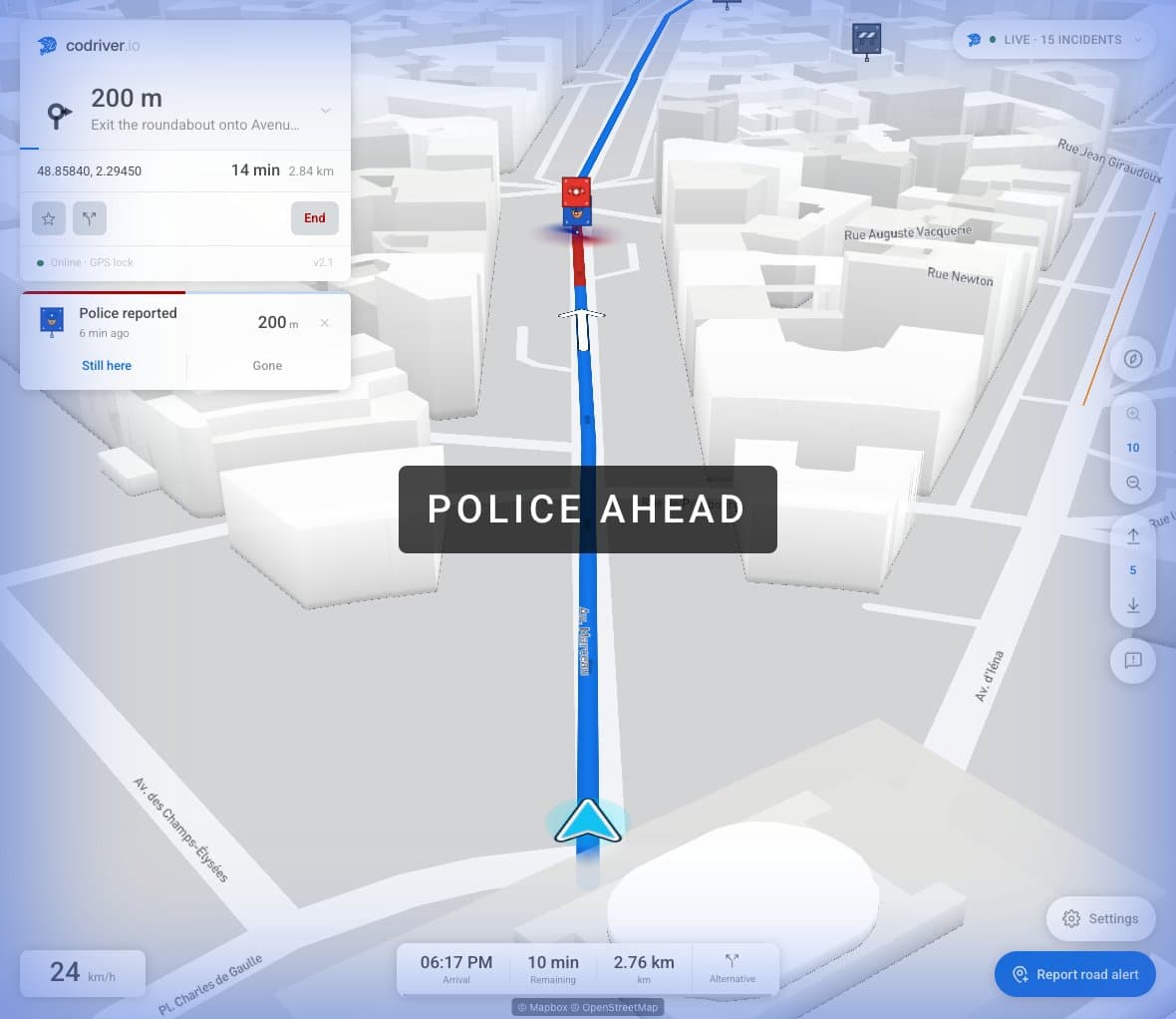 Des feux rouges et bleus sous un repère de police, un halo sur les bords et l’alerte de police devant vous au-dessus d’un itinéraire visible